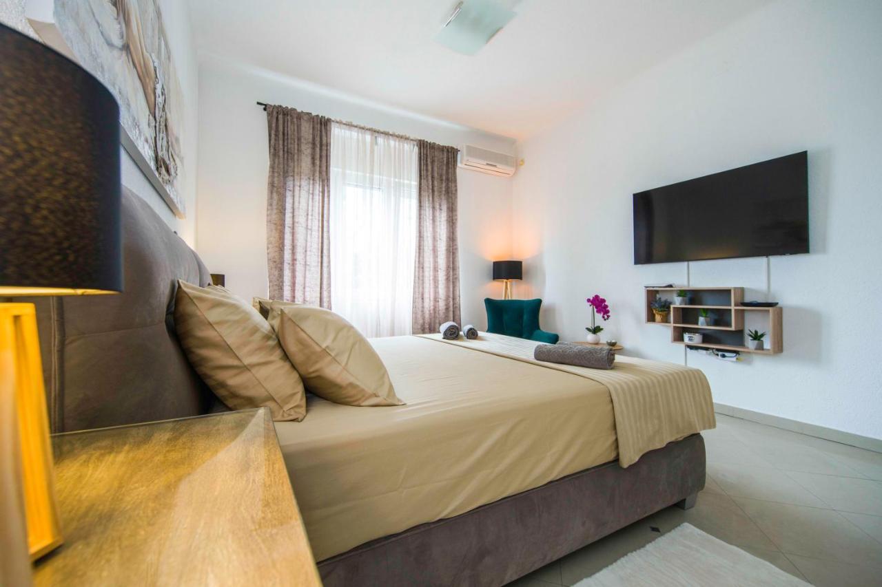 Apartment Alice Central Luxe Split Exterior foto